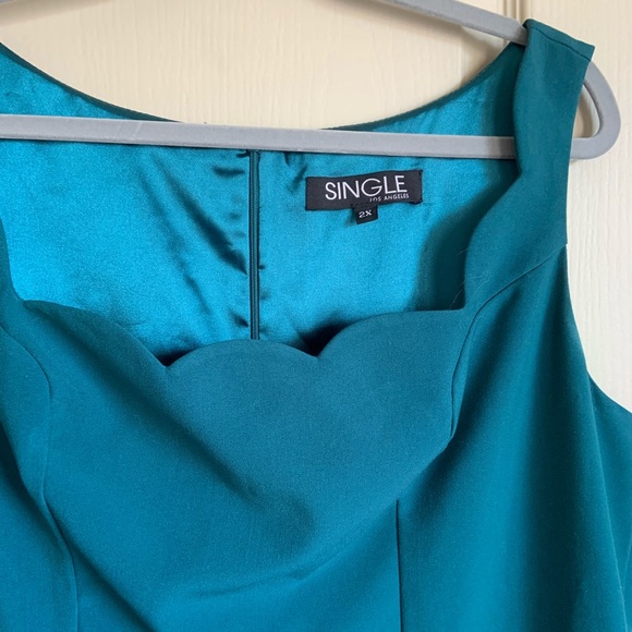 Green/blue plus size cocktail dress - Picture 2 of 3